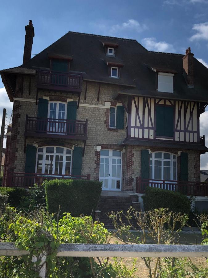 L Oceanide Apartment Benerville-sur-Mer Exterior photo